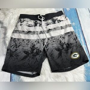 team apparel Green Bay Packers swimtrunks men’s size XL